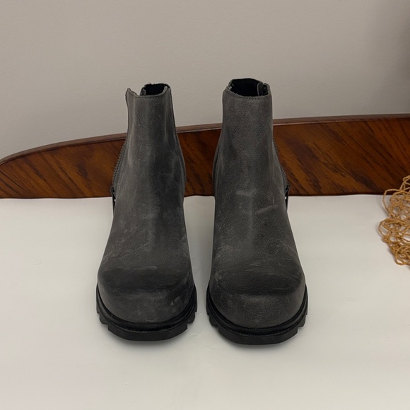 SOREL Women's Joan of Artic Wedge III Lug Sole Zip Booties Gray - Picture 5 of 7